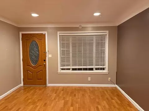 Living - 466 Calaveras Dr, Salinas, CA 93906 photo 1 of 3