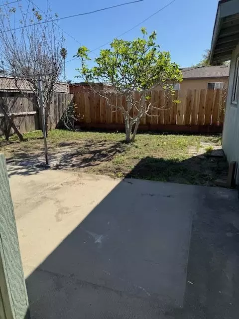 Exterior - 466 Calaveras Dr, Salinas, CA 93906 photo 5 of 6