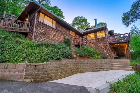 52 Jackson St, Los Gatos, CA 95030