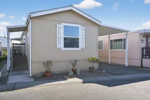 1040 38th Ave 22, Santa Cruz, CA 95062