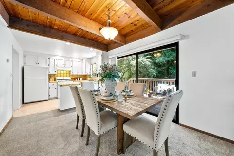 Dining - 146 Aptos School Rd, Aptos, CA 95003 photo 2 of 3