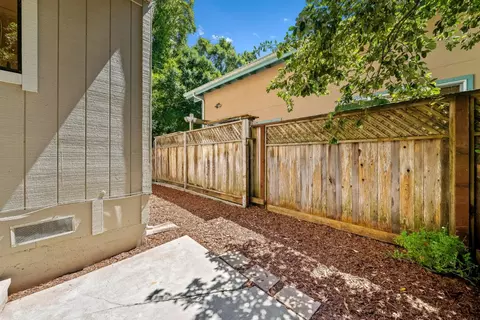 Exterior - 146 Aptos School Rd, Aptos, CA 95003 photo 6 of 8