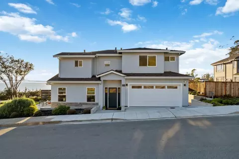 Exterior - 634 Coronado St, El Granada, CA 94018 photo 4 of 7