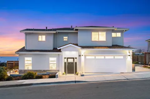 Exterior - 634 Coronado St, El Granada, CA 94018 photo 3 of 7