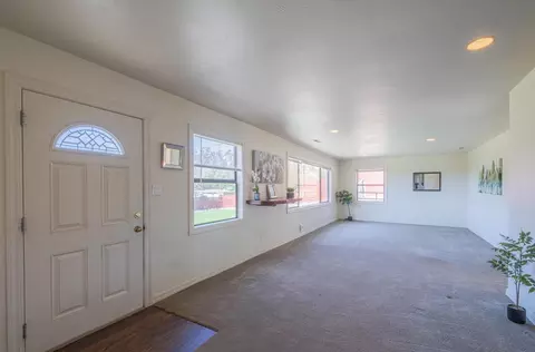 Living - 9340 Pollock Ln, Salinas, CA 93907 photo 2 of 6