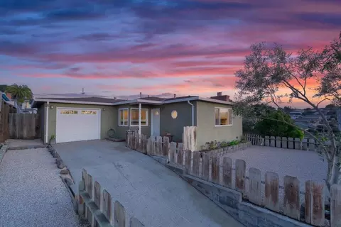 1610 Soto St, Seaside, CA 93955