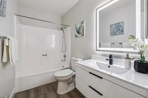 Bath - 856 Andromeda, Foster City, CA 94404 photo 6 of 7