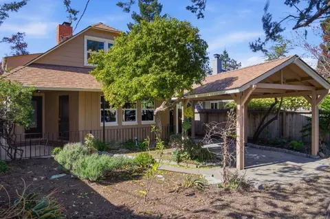 601 Palmer Ln, Menlo Park, CA 94025