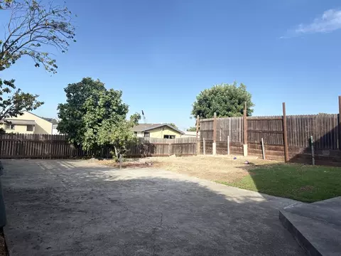Exterior - 435 Grant St, Vallejo, CA 94590 photo 3 of 5