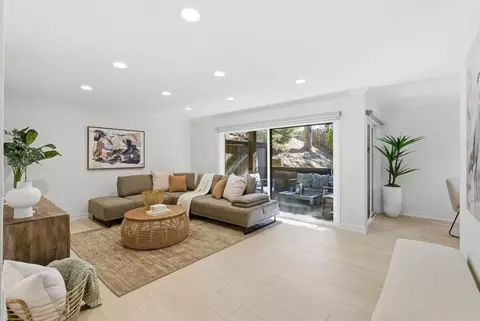 3335 La Mesa Dr 4, San Carlos, CA 94070