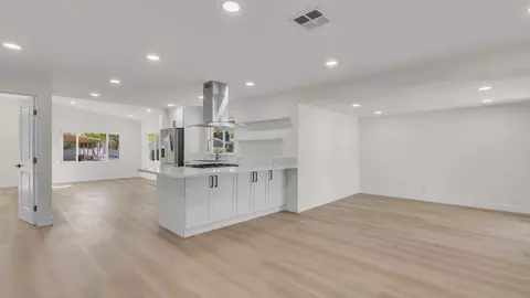 499 Millpond Dr 499, San Jose, CA 95125