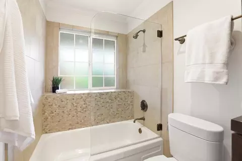 Bath - 1375 Colleen Way, Campbell, CA 95008 photo 2 of 3