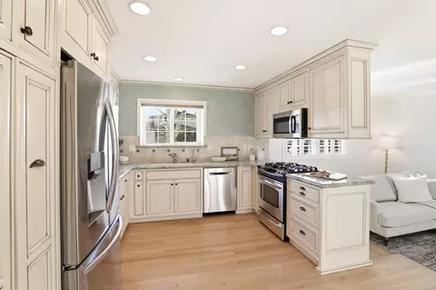 Kitchen - 1375 Colleen Way, Campbell, CA 95008 photo 2 of 5