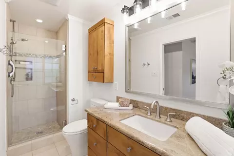 Bath - 1375 Colleen Way, Campbell, CA 95008 photo 3 of 3