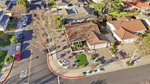 View/Area - 1375 Colleen Way, Campbell, CA 95008 photo 6 of 11