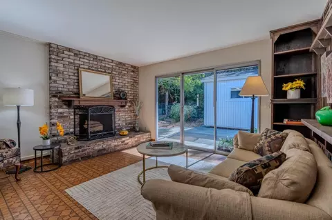 Living - 800 Oddstad Blvd, Pacifica, CA 94044 photo 3 of 6