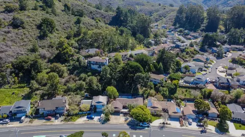 View/Area - 800 Oddstad Blvd, Pacifica, CA 94044 photo 4 of 5