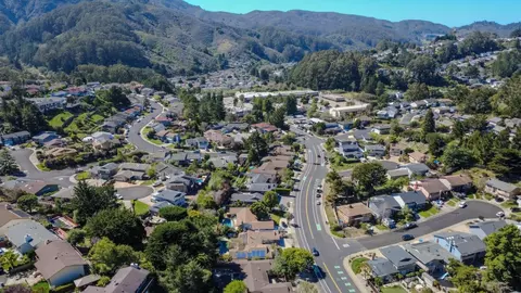 View/Area - 800 Oddstad Blvd, Pacifica, CA 94044 photo 5 of 5