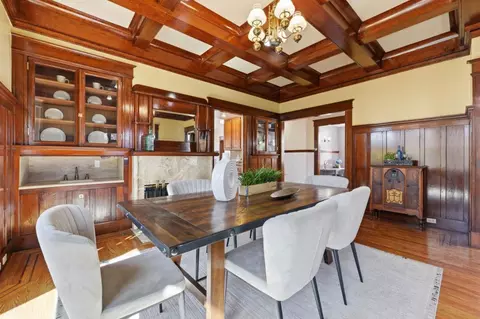 Dining - 809 E 5th Ave, San Mateo, CA 94402 photo 3 of 8