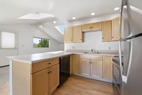 Kitchen - 809 E 5th Ave, San Mateo, CA 94402 photo 6 of 6