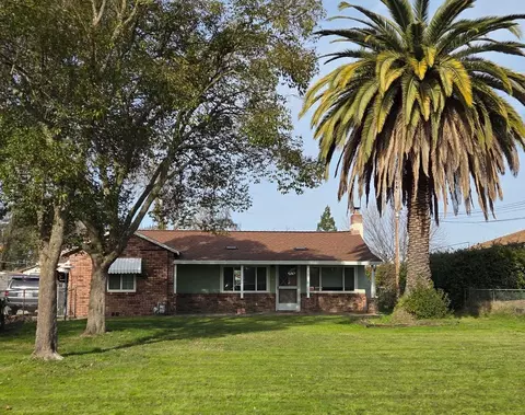 9151 Central Ave, Orangevale, CA 95662