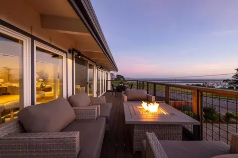 355 Avenue Alhambra, El Granada, CA 94018