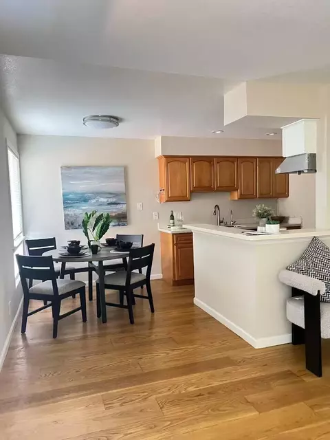 3001 Los Prados St 104, San Mateo, CA 94403