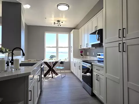 101 Crescent Way 2112, San Francisco, CA 94134