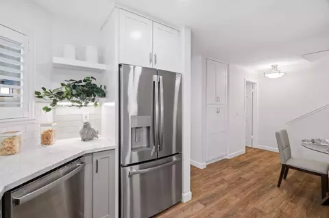 Kitchen - 135 Redding Rd A, Campbell, CA 95008 photo 4 of 4