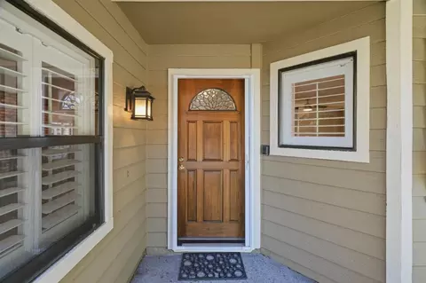 Entry Way - 135 Redding Rd A, Campbell, CA 95008 photo 1 of 1