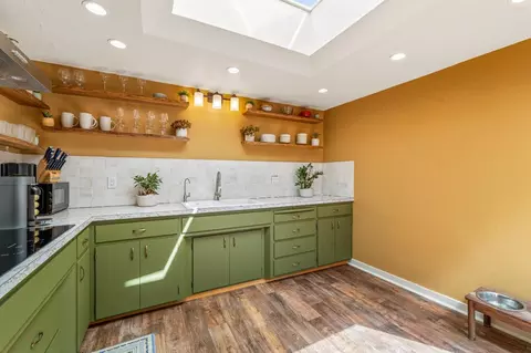 Kitchen - 77 Laureles Grade, Salinas, CA 93908 photo 1 of 3