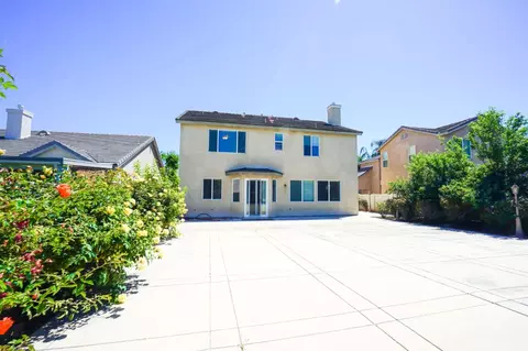 Exterior - Desert View Pl, Bakersfield, CA 93311 photo 6 of 7