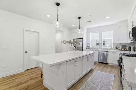 Kitchen - 37460 Bowline Rd, Newark, CA 94560 photo 2 of 4