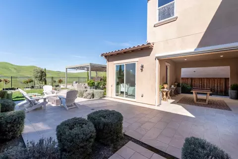 Exterior - 2829 Mount Dana Dr, Dublin, CA 94568 photo 7 of 17