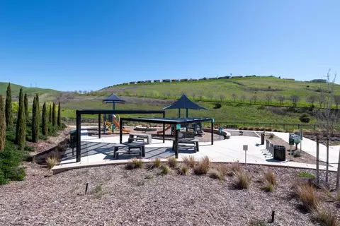 View/Area - 2829 Mount Dana Dr, Dublin, CA 94568 photo 2 of 5