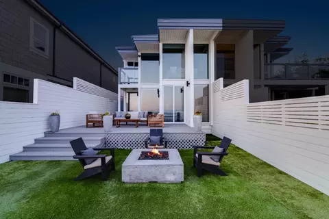 9 Rockview Dr, Santa Cruz, CA 95062