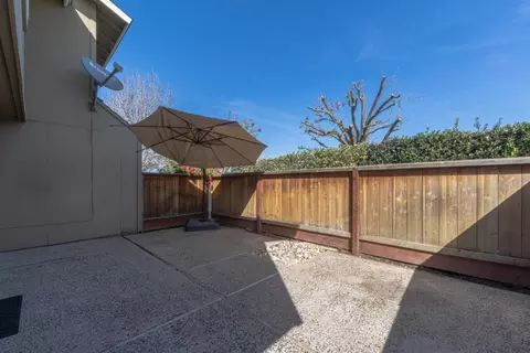 Exterior - 19311 Creekside Cir, Salinas, CA 93908 photo 5 of 9