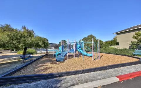 View/Area - 19311 Creekside Cir, Salinas, CA 93908 photo 2 of 2
