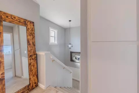 Entry Way - 19311 Creekside Cir, Salinas, CA 93908 photo 2 of 2