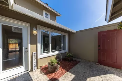 Exterior - 19311 Creekside Cir, Salinas, CA 93908 photo 3 of 9