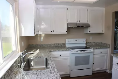 Kitchen - 100 Justin Ct, Vallejo, CA 94591 photo 2 of 4