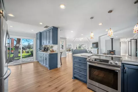 Kitchen - 12170 Calle Uvas, Gilroy, CA 95020 photo 1 of 4