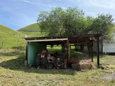 Exterior - 2118 Old Calaveras Rd, Milpitas, CA 95035 photo 3 of 18