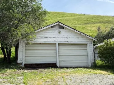 Exterior - 2118 Old Calaveras Rd, Milpitas, CA 95035 photo 2 of 18
