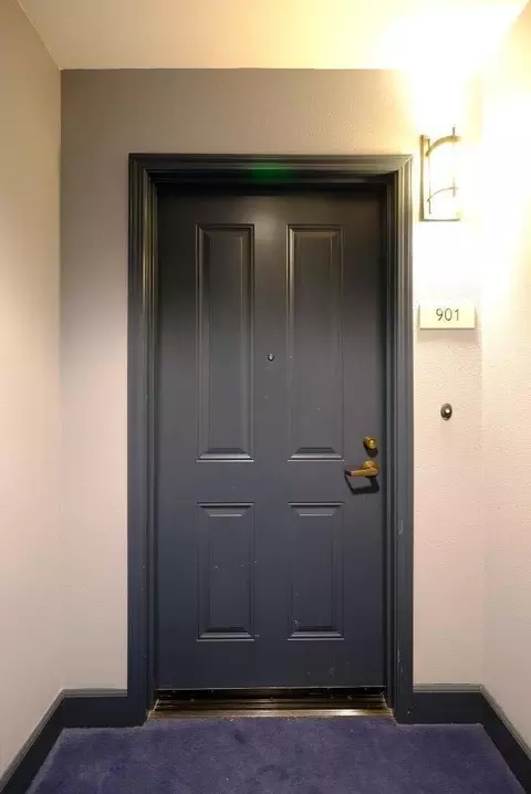 Entry Way - 423 7th St 901, Oakland, CA 94607 photo 1 of 2