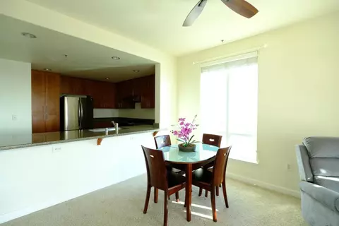 Dining - 423 7th St 901, Oakland, CA 94607 photo 1 of 1