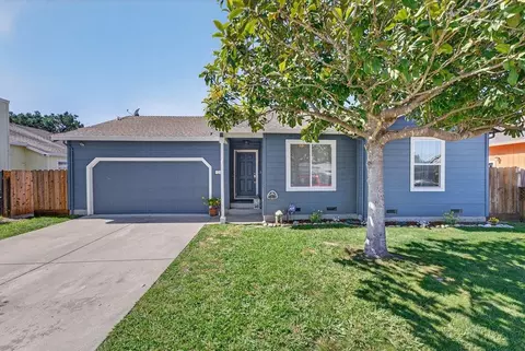 120 Onyx Dr, Watsonville, CA 95076