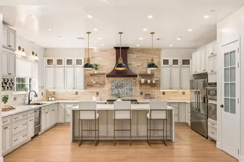 2565 Benson Ave, Santa Cruz, CA 95065