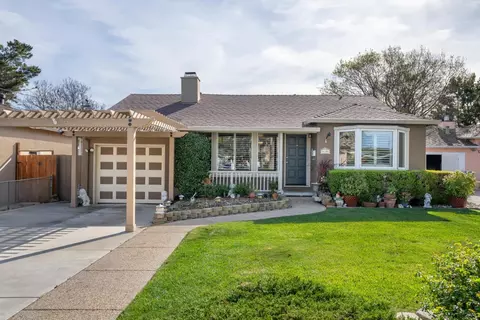 18 Yarnall Pl, Redwood City, CA 94063
