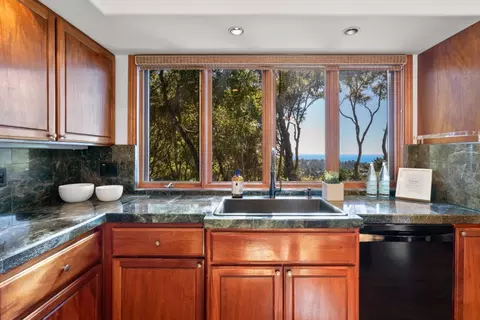 Kitchen - 625 Quail Run Rd, Aptos, CA 95003 photo 3 of 4